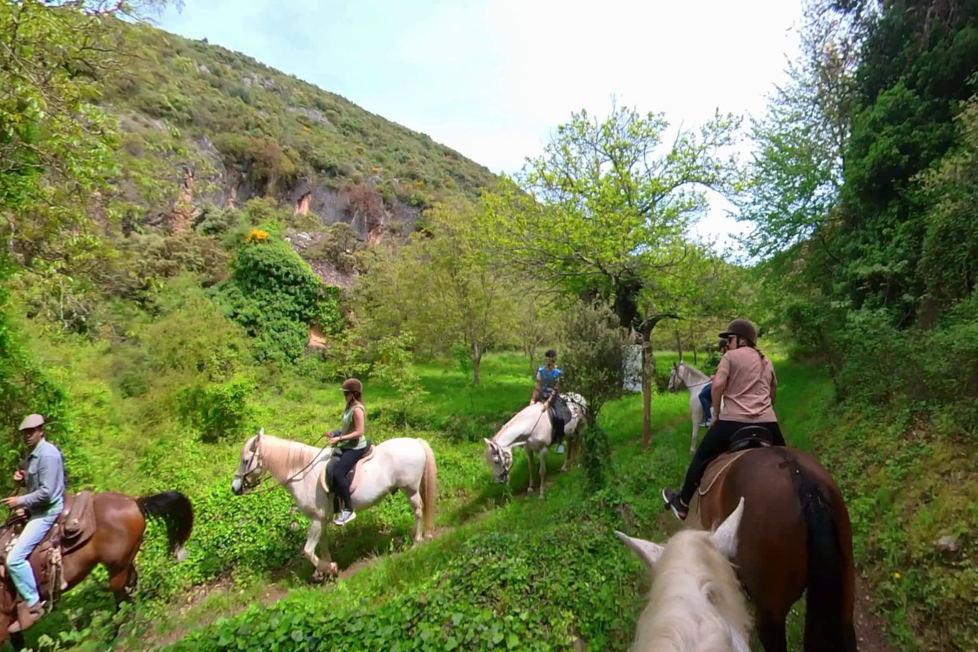a caballo en Las Médulas
